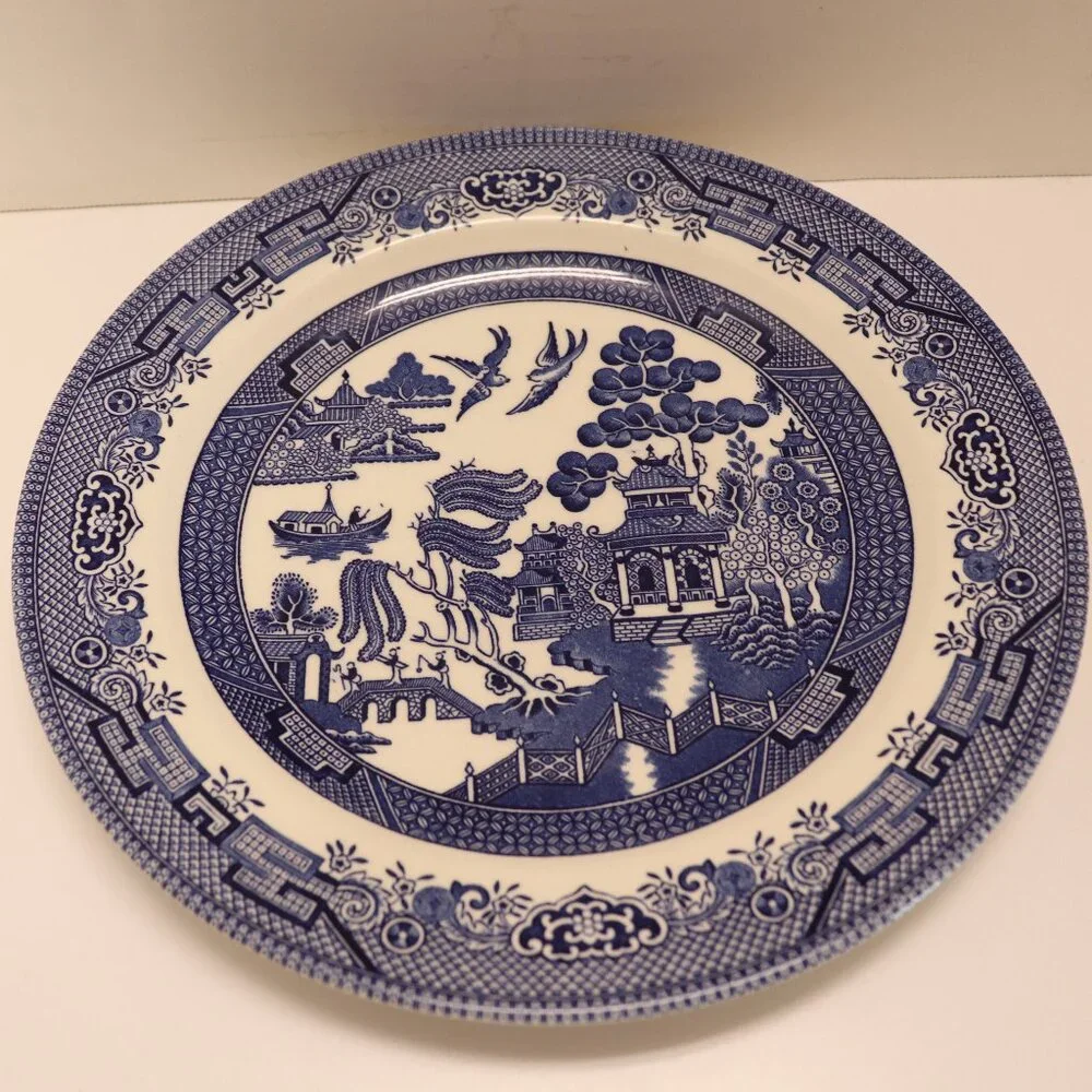 Decorative Dinner‎ Plate made in Statlfordshire England by Churchill